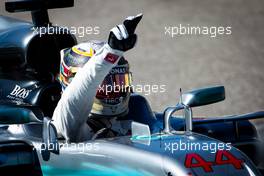 Race winner Lewis Hamilton (GBR) Mercedes AMG F1 W08 celebrates in parc ferme. 22.10.2017. Formula 1 World Championship, Rd 17, United States Grand Prix, Austin, Texas, USA, Race Day.