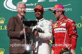 Bill Clinton (USA) Former US President with Lewis Hamilton (GBR) Mercedes AMG F1 W08 and Kimi Raikkonen (FIN) Ferrari SF70H. 22.10.2017. Formula 1 World Championship, Rd 17, United States Grand Prix, Austin, Texas, USA, Race Day.