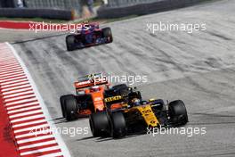Carlos Sainz Jr (ESP) Renault Sport F1 Team RS17. 22.10.2017. Formula 1 World Championship, Rd 17, United States Grand Prix, Austin, Texas, USA, Race Day.