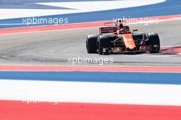 Fernando Alonso (ESP) McLaren MCL32. 22.10.2017. Formula 1 World Championship, Rd 17, United States Grand Prix, Austin, Texas, USA, Race Day.