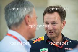 (L to R): Chase Carey (USA) Formula One Group Chairman with Christian Horner (GBR) Red Bull Racing Team Principal. 21.10.2017. Formula 1 World Championship, Rd 17, United States Grand Prix, Austin, Texas, USA, Qualifying Day.