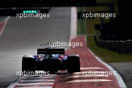 Daniil Kvyat (RUS) Scuderia Toro Rosso STR12. 21.10.2017. Formula 1 World Championship, Rd 17, United States Grand Prix, Austin, Texas, USA, Qualifying Day.