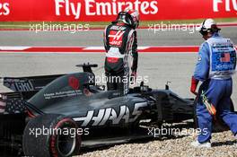 Romain Grosjean (FRA) Haas F1 Team VF-17 spun off the circuit in the third practice session. 21.10.2017. Formula 1 World Championship, Rd 17, United States Grand Prix, Austin, Texas, USA, Qualifying Day.
