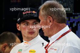 (L to R): Max Verstappen (NLD) Red Bull Racing with Dr Helmut Marko (AUT) Red Bull Motorsport Consultant. 21.10.2017. Formula 1 World Championship, Rd 17, United States Grand Prix, Austin, Texas, USA, Qualifying Day.