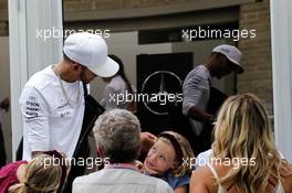 Lewis Hamilton (GBR) Mercedes AMG F1 with friends and family. 21.10.2017. Formula 1 World Championship, Rd 17, United States Grand Prix, Austin, Texas, USA, Qualifying Day.