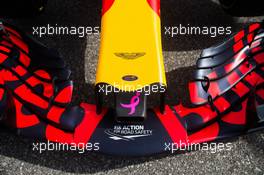 Red Bull Racing RB13 front wing with a Breast Cancer pink ribbon. 19.10.2017. Formula 1 World Championship, Rd 17, United States Grand Prix, Austin, Texas, USA, Preparation Day.