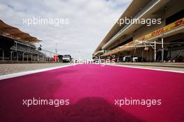 The pitlane painted pink. 19.10.2017. Formula 1 World Championship, Rd 17, United States Grand Prix, Austin, Texas, USA, Preparation Day.