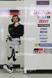 Fernando Alonso (ESP) Toyota Gazoo Racing. 19.11.2017. FIA World Endurance Championship, Rookie Test, Sakhir, Bahrain, Sunday.