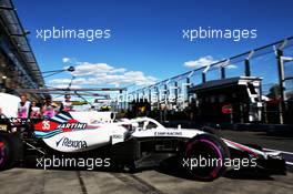 Sergey Sirotkin (RUS) Williams FW41. 23.03.2018. Formula 1 World Championship, Rd 1, Australian Grand Prix, Albert Park, Melbourne, Australia, Practice Day.