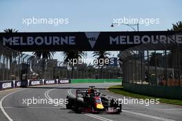 Daniel Ricciardo (AUS) Red Bull Racing RB14. 23.03.2018. Formula 1 World Championship, Rd 1, Australian Grand Prix, Albert Park, Melbourne, Australia, Practice Day.