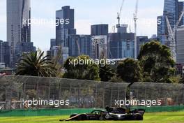 Carlos Sainz Jr (ESP) Renault Sport F1 Team RS18. 23.03.2018. Formula 1 World Championship, Rd 1, Australian Grand Prix, Albert Park, Melbourne, Australia, Practice Day.