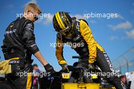 Nico Hulkenberg (GER) Renault Sport F1 Team  25.03.2018. Formula 1 World Championship, Rd 1, Australian Grand Prix, Albert Park, Melbourne, Australia, Race Day.