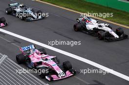 Sergio Perez (MEX) Sahara Force India F1 VJM11 and Lance Stroll (CDN) Williams FW41 at the start of the race. 25.03.2018. Formula 1 World Championship, Rd 1, Australian Grand Prix, Albert Park, Melbourne, Australia, Race Day.