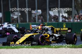 Nico Hulkenberg (GER) Renault Sport F1 Team RS18 at the start of the race. 25.03.2018. Formula 1 World Championship, Rd 1, Australian Grand Prix, Albert Park, Melbourne, Australia, Race Day.