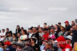 Fans. 24.03.2018. Formula 1 World Championship, Rd 1, Australian Grand Prix, Albert Park, Melbourne, Australia, Qualifying Day.