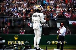 Lewis Hamilton (GBR) Mercedes AMG F1 W09 celebrates his pole position in qualifying parc ferme. 24.03.2018. Formula 1 World Championship, Rd 1, Australian Grand Prix, Albert Park, Melbourne, Australia, Qualifying Day.