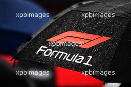 F1 Umbrella. 24.03.2018. Formula 1 World Championship, Rd 1, Australian Grand Prix, Albert Park, Melbourne, Australia, Qualifying Day.