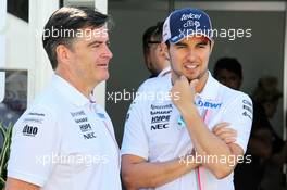 (L to R): Andy Stevenson (GBR) Sahara Force India F1 Team Manager with Sergio Perez (MEX) Sahara Force India F1. 25.03.2018. Formula 1 World Championship, Rd 1, Australian Grand Prix, Albert Park, Melbourne, Australia, Race Day.