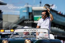 Fernando Alonso (ESP) McLaren on the drivers parade. 25.03.2018. Formula 1 World Championship, Rd 1, Australian Grand Prix, Albert Park, Melbourne, Australia, Race Day.