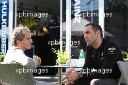 Alain Prost (FRA) and Cyril Abiteboul (FRA) Renault Sport F1 Managing Director  22.03.2018. Formula 1 World Championship, Rd 1, Australian Grand Prix, Albert Park, Melbourne, Australia, Preparation Day.