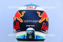 The helmet of Daniel Ricciardo (AUS) Red Bull Racing. 22.03.2018. Formula 1 World Championship, Rd 1, Australian Grand Prix, Albert Park, Melbourne, Australia, Preparation Day.