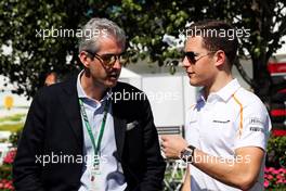 (L to R): Alessandro Alunni Bravi (ITA) Driver Manager with Stoffel Vandoorne (BEL) McLaren. 22.03.2018. Formula 1 World Championship, Rd 1, Australian Grand Prix, Albert Park, Melbourne, Australia, Preparation Day.
