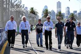 Charlie Whiting (GBR) FIA Delegate and Emanuele Pirro (ITA) FIA Steward walk the circuit. 21.03.2018. Formula 1 World Championship, Rd 1, Australian Grand Prix, Albert Park, Melbourne, Australia, Preparation Day.