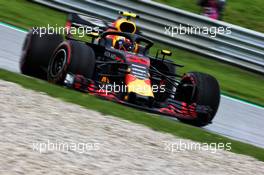 Max Verstappen (NLD) Red Bull Racing RB14 spins. 29.06.2018. Formula 1 World Championship, Rd 9, Austrian Grand Prix, Spielberg, Austria, Practice Day.