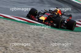 Daniel Ricciardo (AUS) Red Bull Racing RB14. 29.06.2018. Formula 1 World Championship, Rd 9, Austrian Grand Prix, Spielberg, Austria, Practice Day.