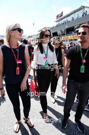 (L to R): Emilia Bottas (FIN) and Minttu Raikkonen (FIN) on the grid. 01.07.2018. Formula 1 World Championship, Rd 9, Austrian Grand Prix, Spielberg, Austria, Race Day.