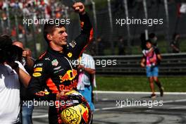 Race winner Max Verstappen (NLD) Red Bull Racing celebrates in parc ferme. 01.07.2018. Formula 1 World Championship, Rd 9, Austrian Grand Prix, Spielberg, Austria, Race Day.