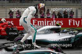 Lewis Hamilton (GBR) Mercedes AMG F1 W09 and Valtteri Bottas (FIN) Mercedes AMG F1. 30.06.2018. Formula 1 World Championship, Rd 9, Austrian Grand Prix, Spielberg, Austria, Qualifying Day.