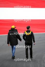 Track walk, Carlos Sainz Jr (ESP) Renault F1 Team  28.06.2018. Formula 1 World Championship, Rd 9, Austrian Grand Prix, Spielberg, Austria, Preparation Day.