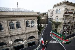 Carlos Sainz Jr (ESP) Renault Sport F1 Team RS18. 27.04.2018. Formula 1 World Championship, Rd 4, Azerbaijan Grand Prix, Baku Street Circuit, Azerbaijan, Practice Day.