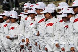 Grid kids. 29.04.2018. Formula 1 World Championship, Rd 4, Azerbaijan Grand Prix, Baku Street Circuit, Azerbaijan, Race Day.