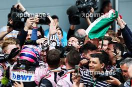 Sergio Perez (MEX) Sahara Force India F1 celebrates his third position with the team in parc ferme. 29.04.2018. Formula 1 World Championship, Rd 4, Azerbaijan Grand Prix, Baku Street Circuit, Azerbaijan, Race Day.