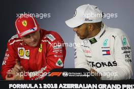 Kimi Raikkonen (FIN) Scuderia Ferrari nd Lewis Hamilton (GBR) Mercedes AMG F1   29.04.2018. Formula 1 World Championship, Rd 4, Azerbaijan Grand Prix, Baku Street Circuit, Azerbaijan, Race Day.