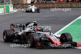 Kevin Magnussen (DEN) Haas VF-18. 29.04.2018. Formula 1 World Championship, Rd 4, Azerbaijan Grand Prix, Baku Street Circuit, Azerbaijan, Race Day.