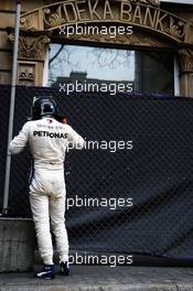 Valtteri Bottas (FIN) Mercedes AMG F1 retired from the race. 29.04.2018. Formula 1 World Championship, Rd 4, Azerbaijan Grand Prix, Baku Street Circuit, Azerbaijan, Race Day.