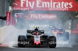 Kevin Magnussen (DEN) Haas VF-18 locks up under braking. 29.04.2018. Formula 1 World Championship, Rd 4, Azerbaijan Grand Prix, Baku Street Circuit, Azerbaijan, Race Day.