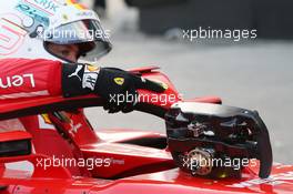 Sebastian Vettel (GER) Ferrari with his steering wheel. 28.04.2018. Formula 1 World Championship, Rd 4, Azerbaijan Grand Prix, Baku Street Circuit, Azerbaijan, Qualifying Day.