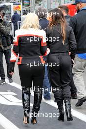 Christina Aguilera (USA) Singer (Left). 29.04.2018. Formula 1 World Championship, Rd 4, Azerbaijan Grand Prix, Baku Street Circuit, Azerbaijan, Race Day.