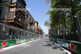 Circuit atmosphere. 26.04.2018. Formula 1 World Championship, Rd 4, Azerbaijan Grand Prix, Baku Street Circuit, Azerbaijan, Preparation Day.