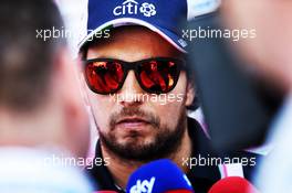 Sergio Perez (MEX) Sahara Force India F1 with the media. 26.04.2018. Formula 1 World Championship, Rd 4, Azerbaijan Grand Prix, Baku Street Circuit, Azerbaijan, Preparation Day.