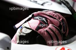 Sahara Force India F1 VJM11 - Alpinestars Racing Gloves. 26.02.2018. Formula One Testing, Day One, Barcelona, Spain. Monday.