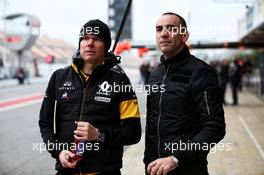 (L to R): Alan Permane (GBR) Renault Sport F1 Team Trackside Operations Director with Cyril Abiteboul (FRA) Renault Sport F1 Managing Director. 26.02.2018. Formula One Testing, Day One, Barcelona, Spain. Monday.