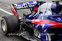Scuderia Toro Rosso STR13 rear suspension detail. 26.02.2018. Formula One Testing, Day One, Barcelona, Spain. Monday.