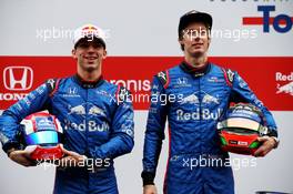 (L to R): Pierre Gasly (FRA) Scuderia Toro Rosso with Brendon Hartley (NZL) Scuderia Toro Rosso. 26.02.2018. Formula One Testing, Day One, Barcelona, Spain. Monday.