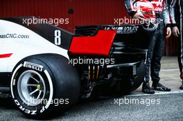 Haas VF-18 rear wing detail. 26.02.2018. Formula One Testing, Day One, Barcelona, Spain. Monday.