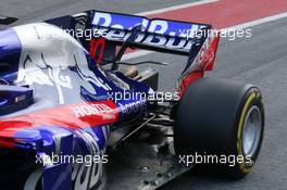 Toro Rosso rear wing. 08.03.2018. Formula One Testing, Day Three, Barcelona, Spain. Thursday.